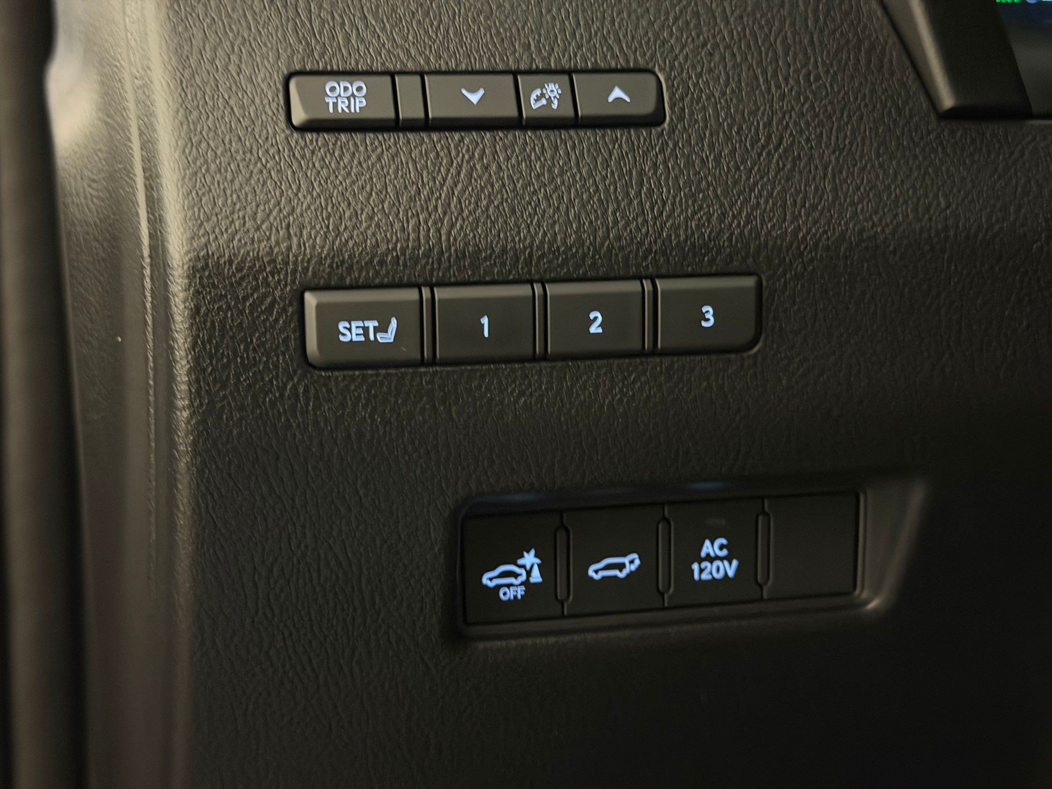 Used 2024 Lexus GX 550 AWD/4WD image 20