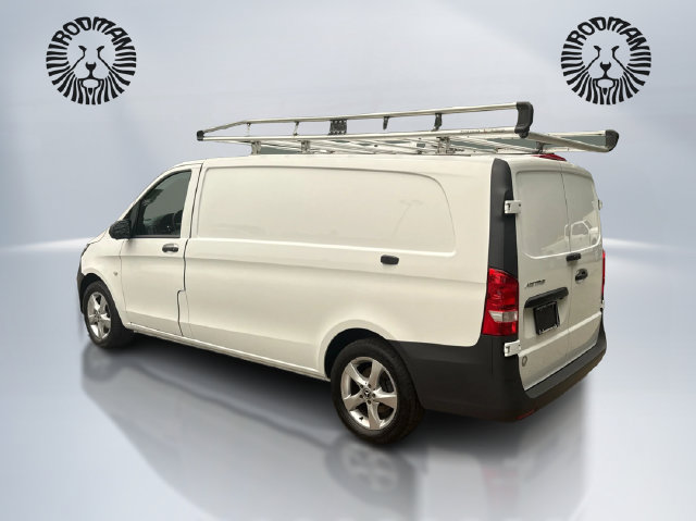 Used 2022 Mercedes-Benz Metris image 9