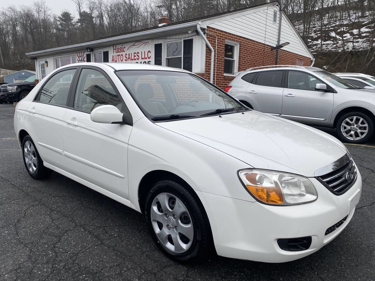 Used 2008 Kia Spectra EX image 3