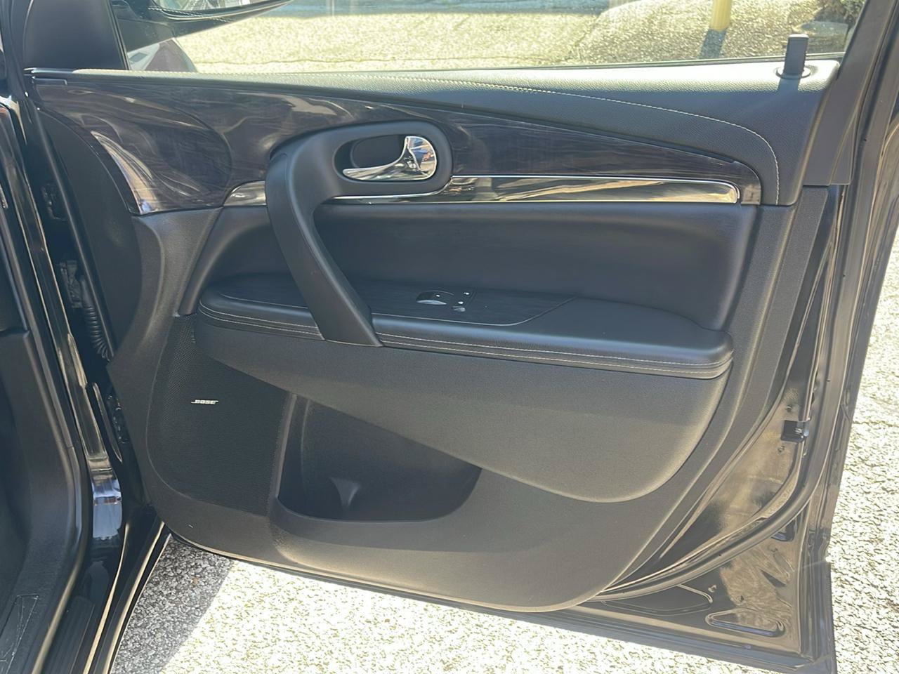 Used 2017 Buick Enclave Leather AWD/4WD image 27