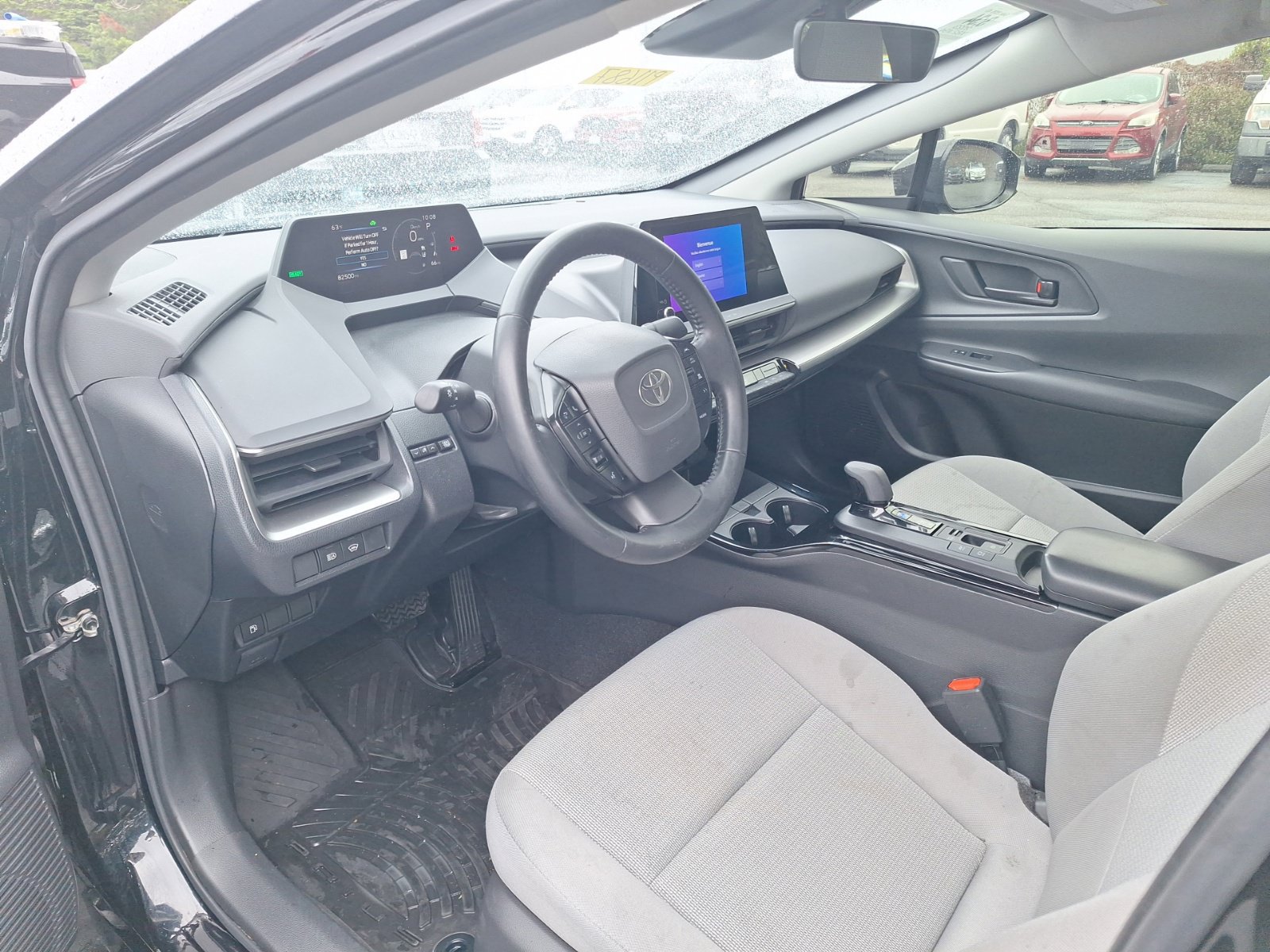Used 2023 Toyota Prius LE FWD image 9