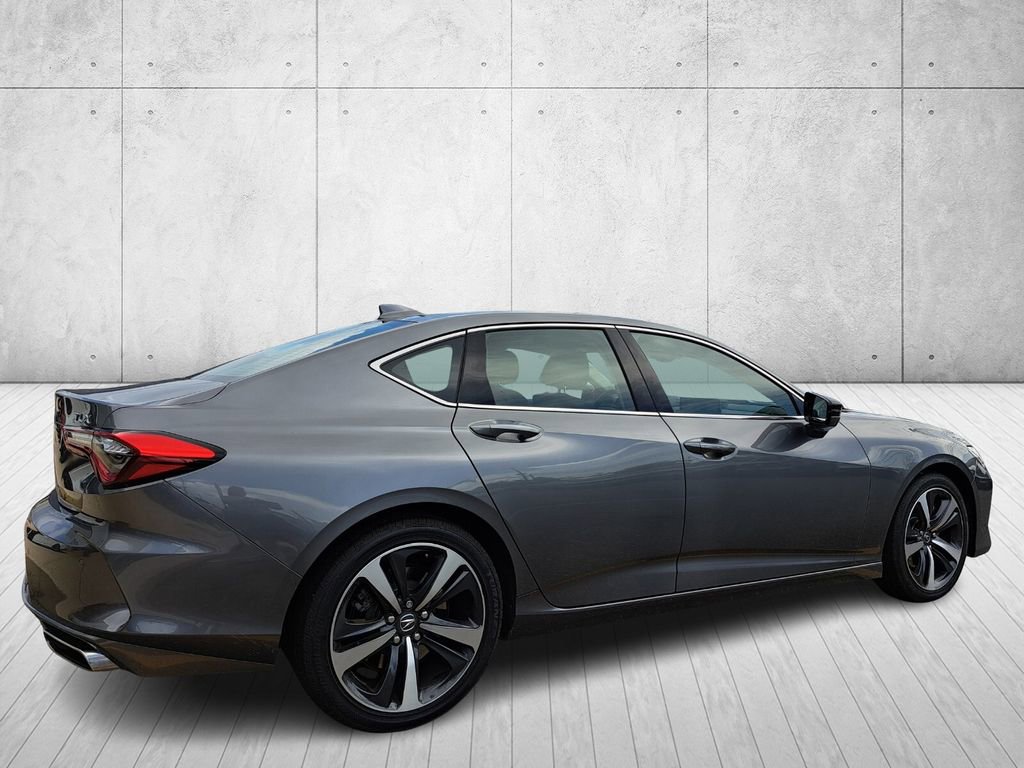 Used 2025 Acura TLX w/ Technology Package image 5