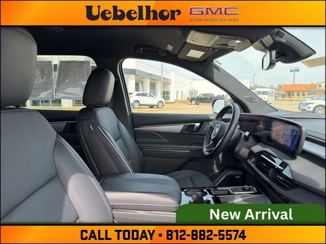 Used 2025 Buick Enclave Preferred image 2