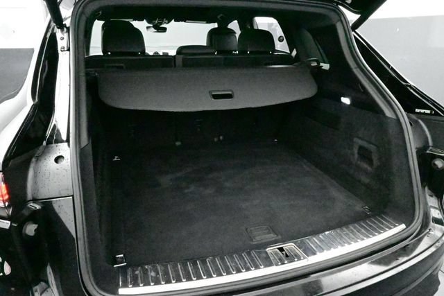 Certified 2022 Porsche Cayenne Platinum Edition AWD/4WD image 13