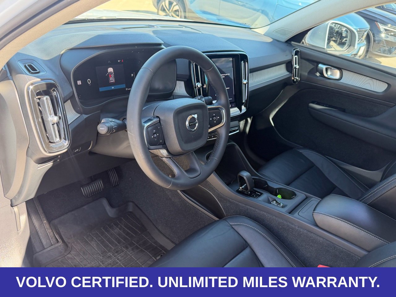Certified 2024 Volvo XC40 B5 Core AWD/4WD image 21