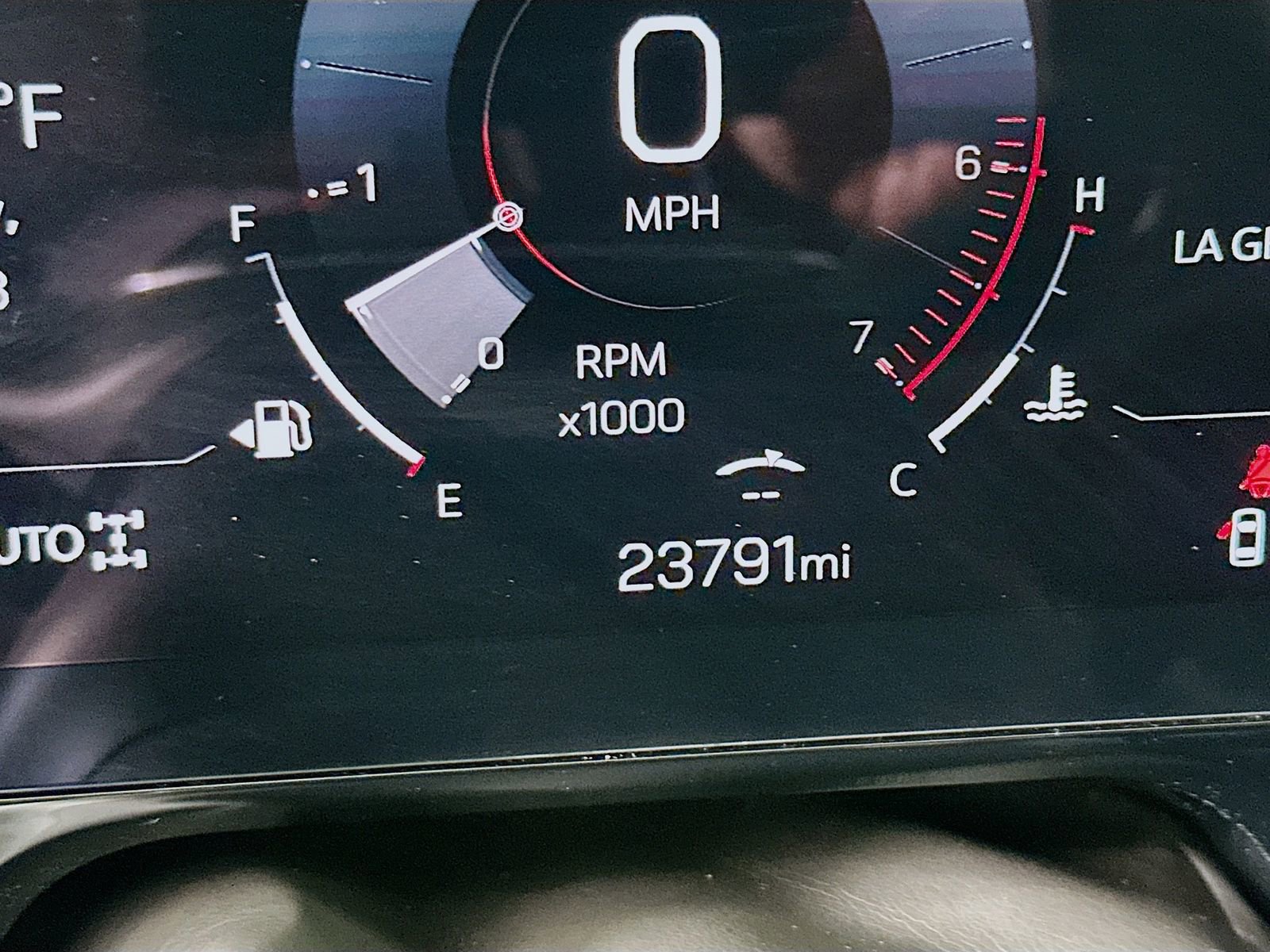 Used 2025 GMC Yukon Denali image 13