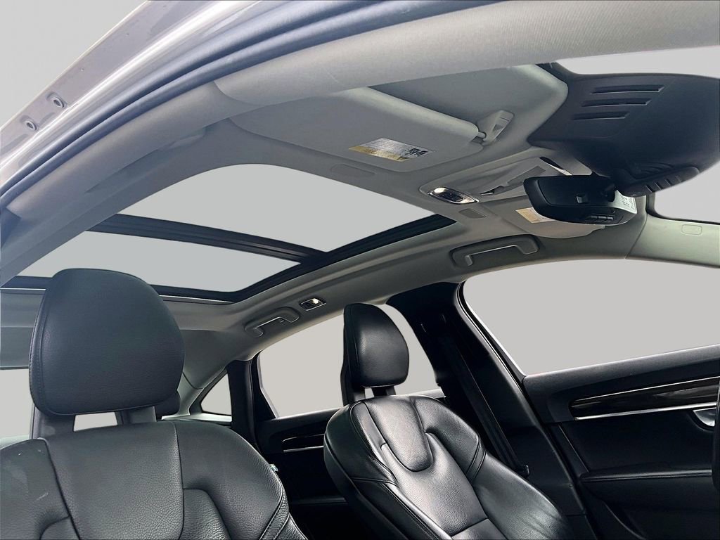 Used 2018 Volvo S90 T6 Momentum w/ Convenience Package image 20