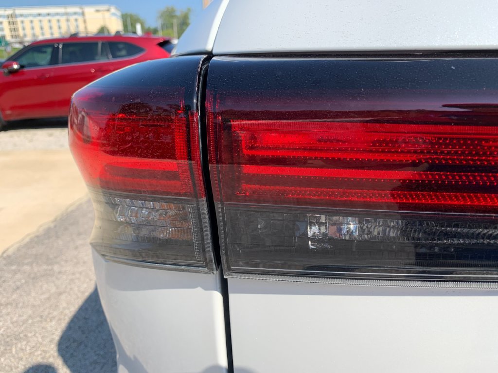 New 2026 Toyota Highlander Limited AWD/4WD image 33