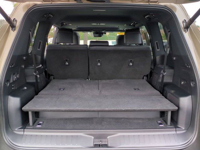 Used 2025 Lexus LX 700h Overtrail w/ Accessory Package (Z1) image 30