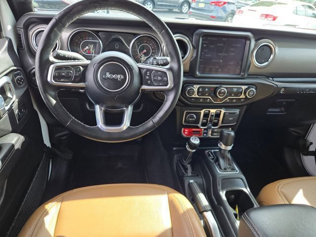 Used 2022 Jeep Wrangler Unlimited Rubicon w/ Dual Top Group AWD/4WD image 20
