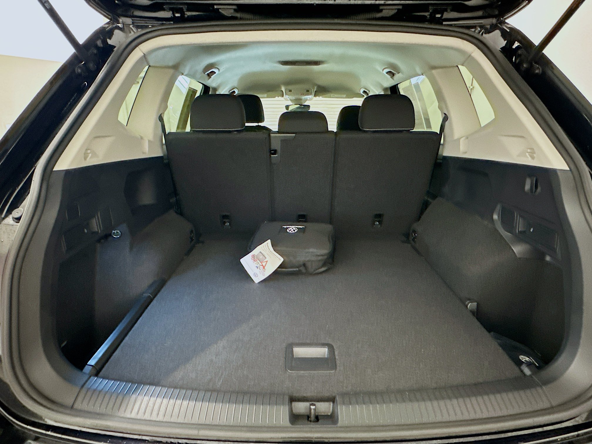 Used 2024 Volkswagen Tiguan S AWD/4WD image 29