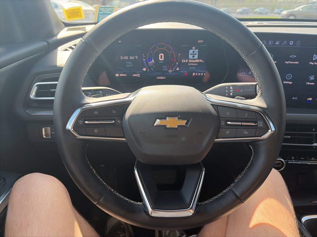 Used 2026 Chevrolet Traverse LT image 24