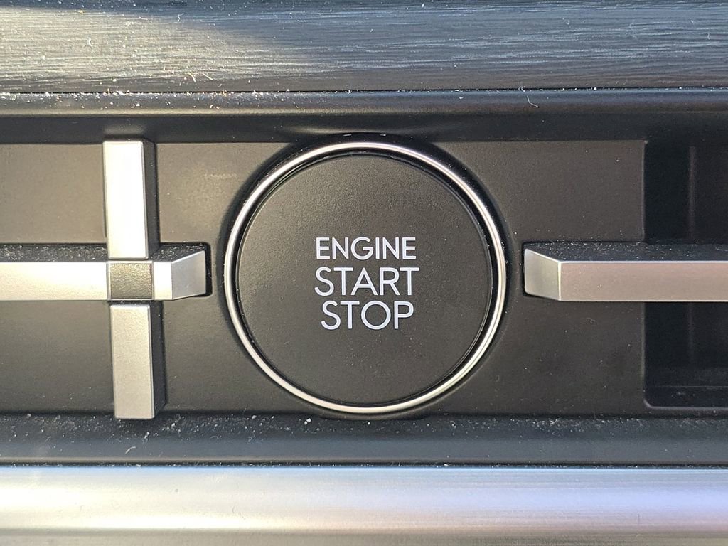 Used 2024 Hyundai Santa Fe Limited image 38