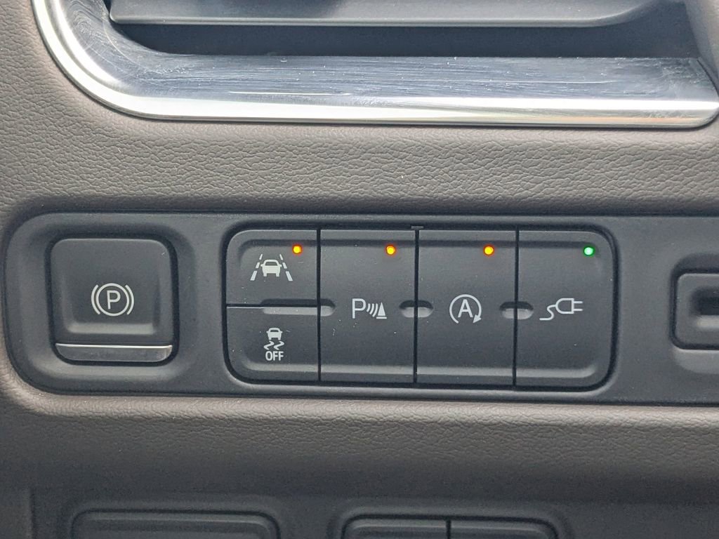 Used 2021 GMC Yukon XL SLT w/ SLT Premium Package image 33