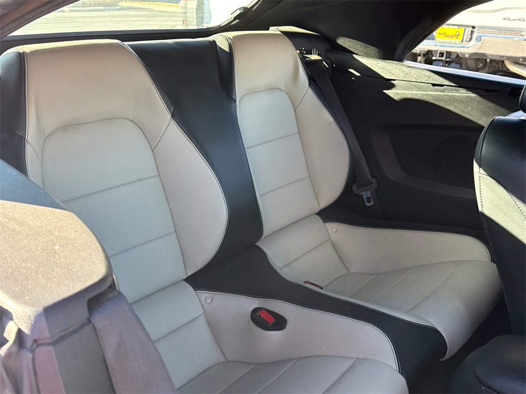 Used 2017 Ford Mustang Premium image 9