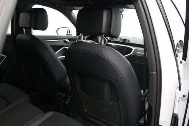 Used 2024 Audi Q3 2.0T Premium image 24