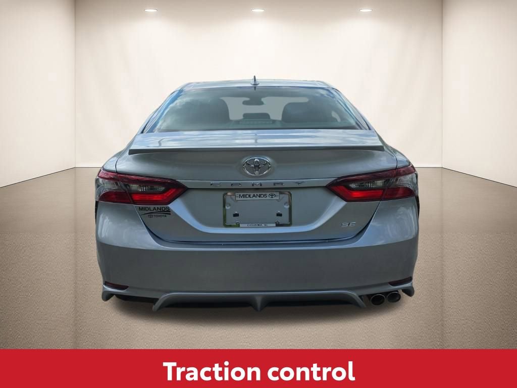 Used 2024 Toyota Camry SE image 5