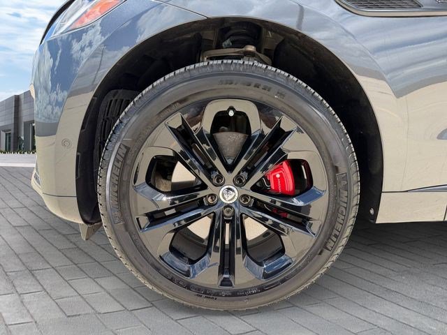 Used 2026 Jaguar F-PACE R-Dynamic S AWD/4WD image 9