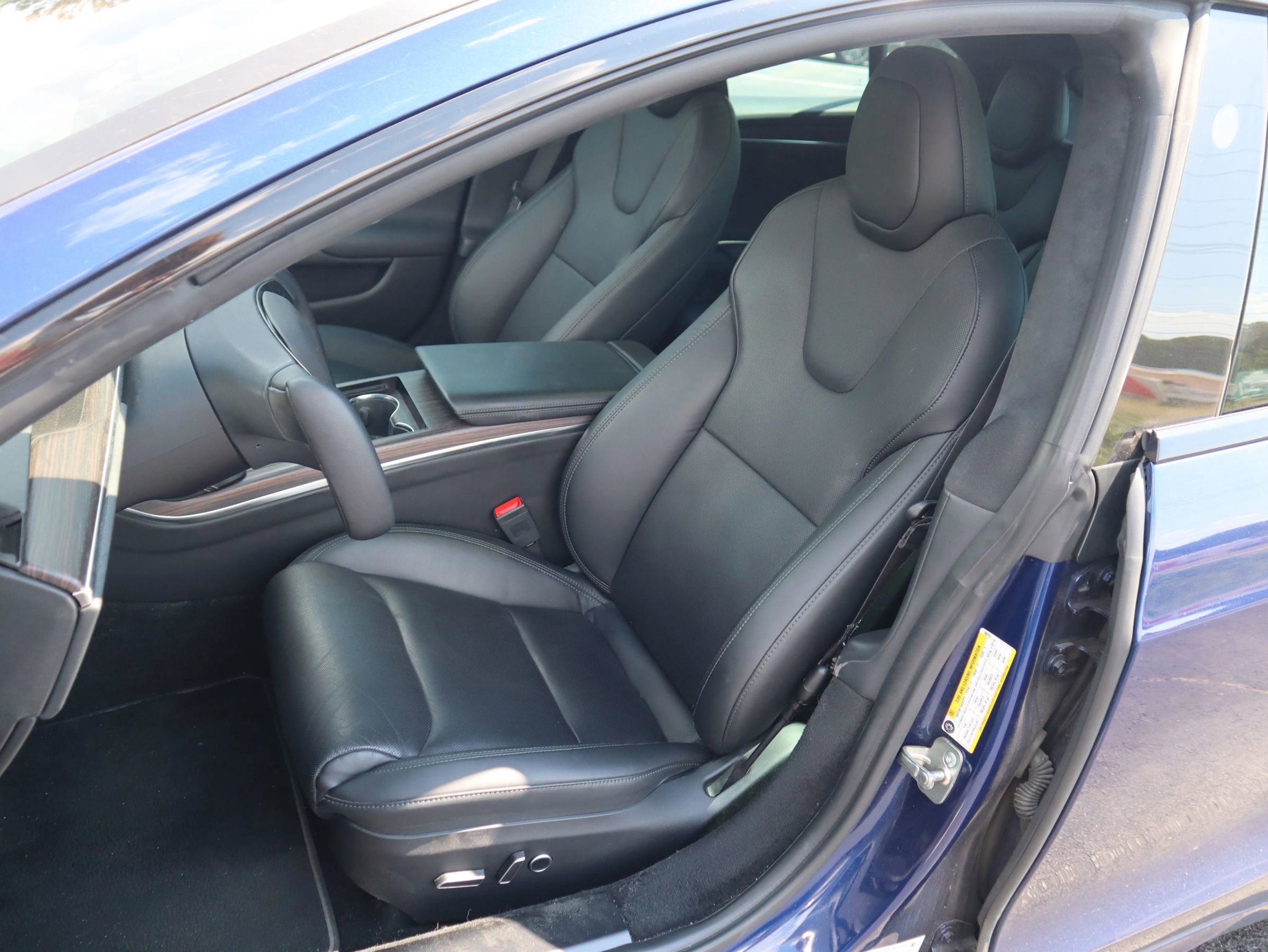 Used 2023 Tesla Model S Standard Range AWD/4WD image 2