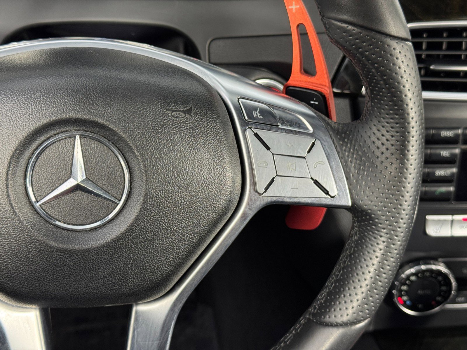 Used 2013 Mercedes-Benz C 350 Sport image 21