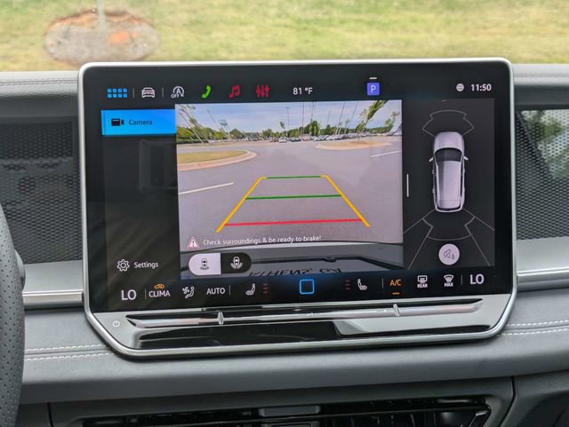 New 2026 Volkswagen Tiguan SE R-Line FWD image 23