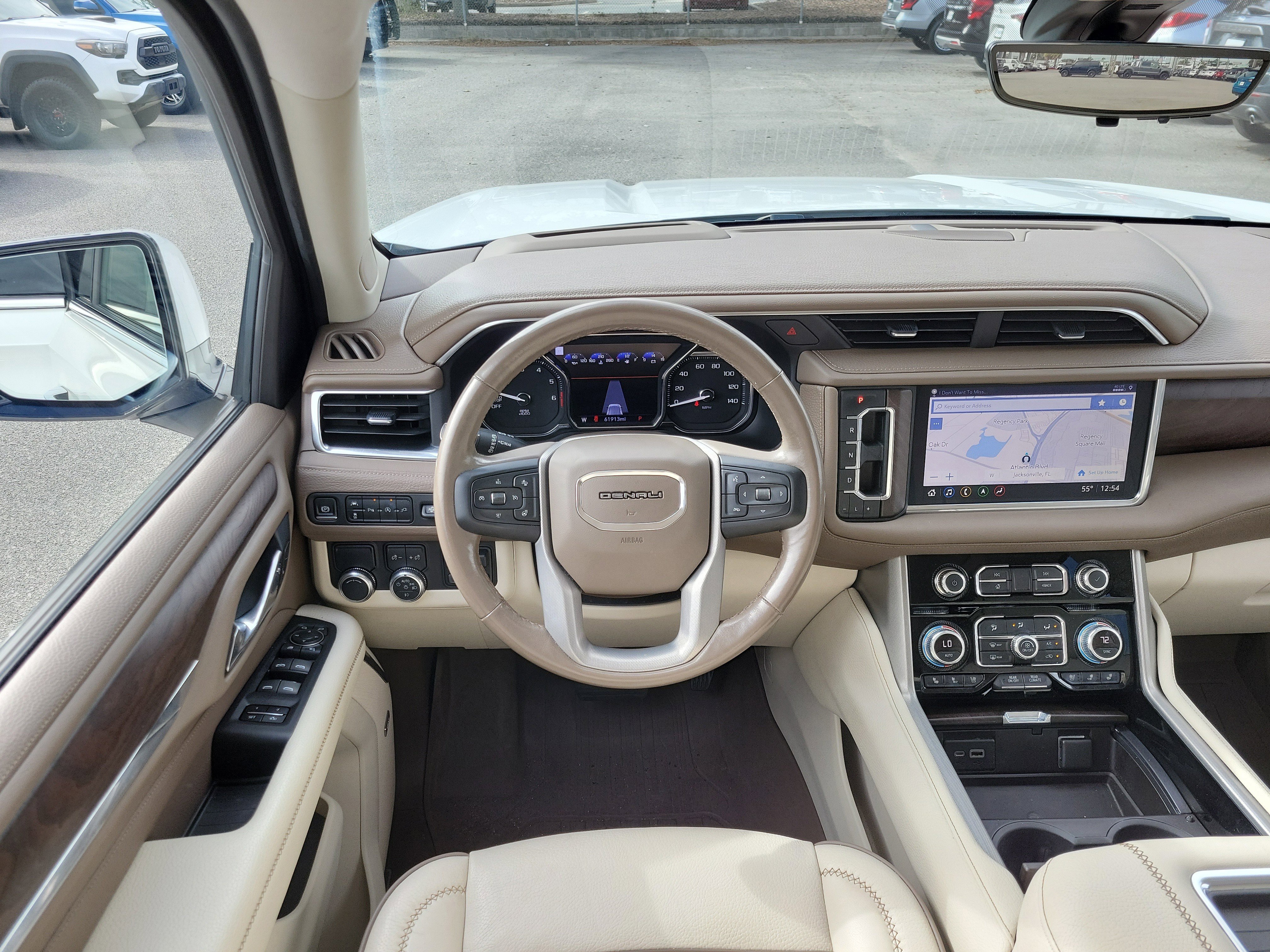 Used 2021 GMC Yukon Denali w/ Denali Premium Package image 22