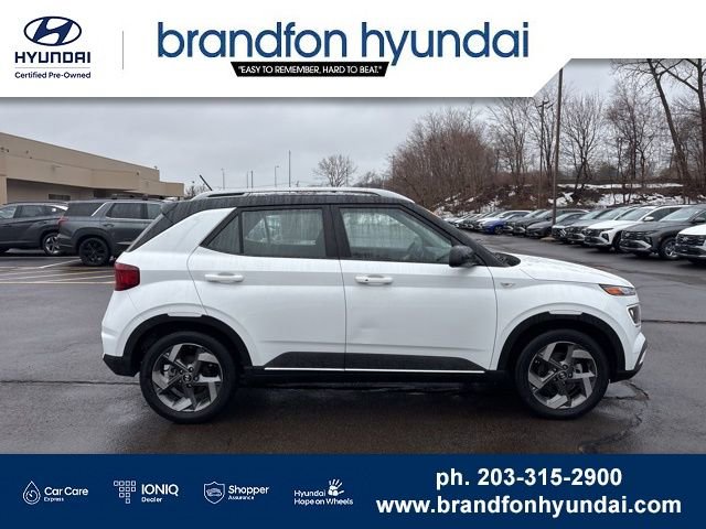 Certified 2025 Hyundai Venue Limited FWD image 7