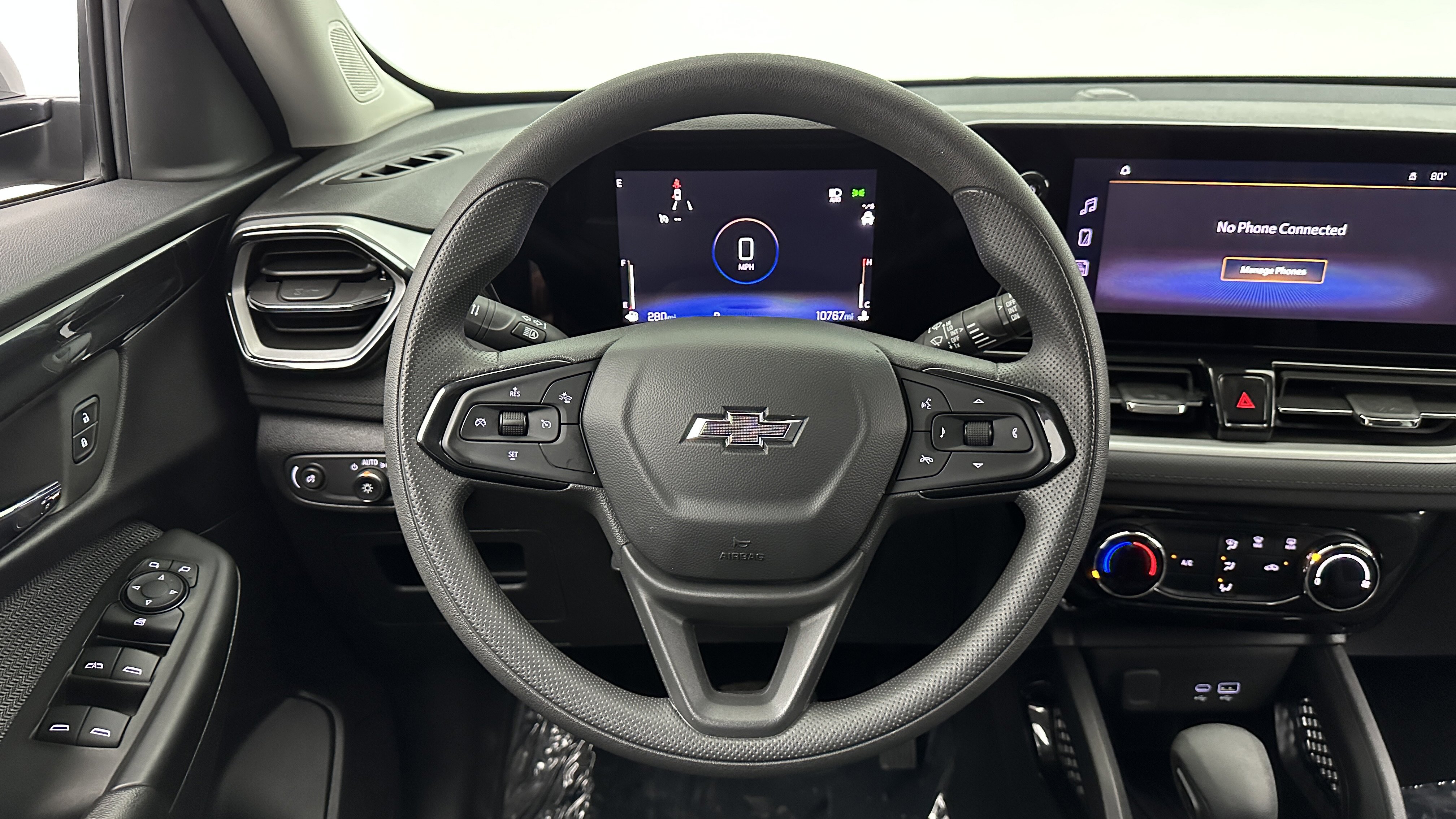 Used 2025 Chevrolet TrailBlazer LT image 21