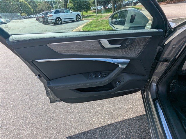 Used 2024 Audi A6 Premium Plus image 17