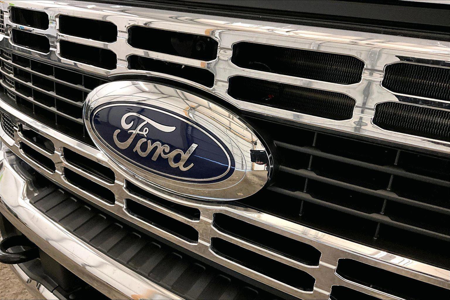 Certified 2024 Ford F250 XLT w/ FX4 Off-Road Package image 27