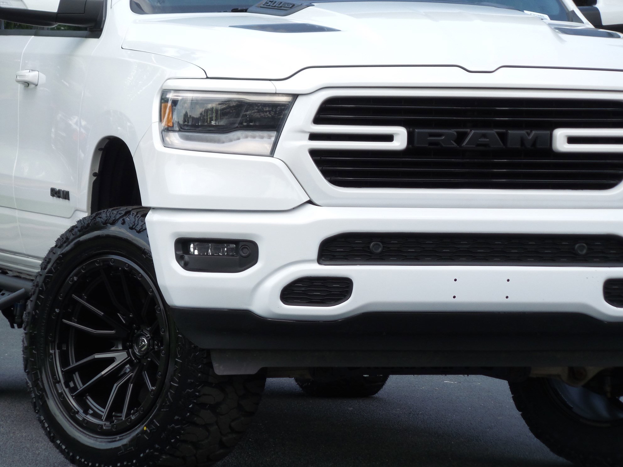 Used 2019 RAM 1500 Sport w/ Level 2 Equipment Group AWD/4WD image 25
