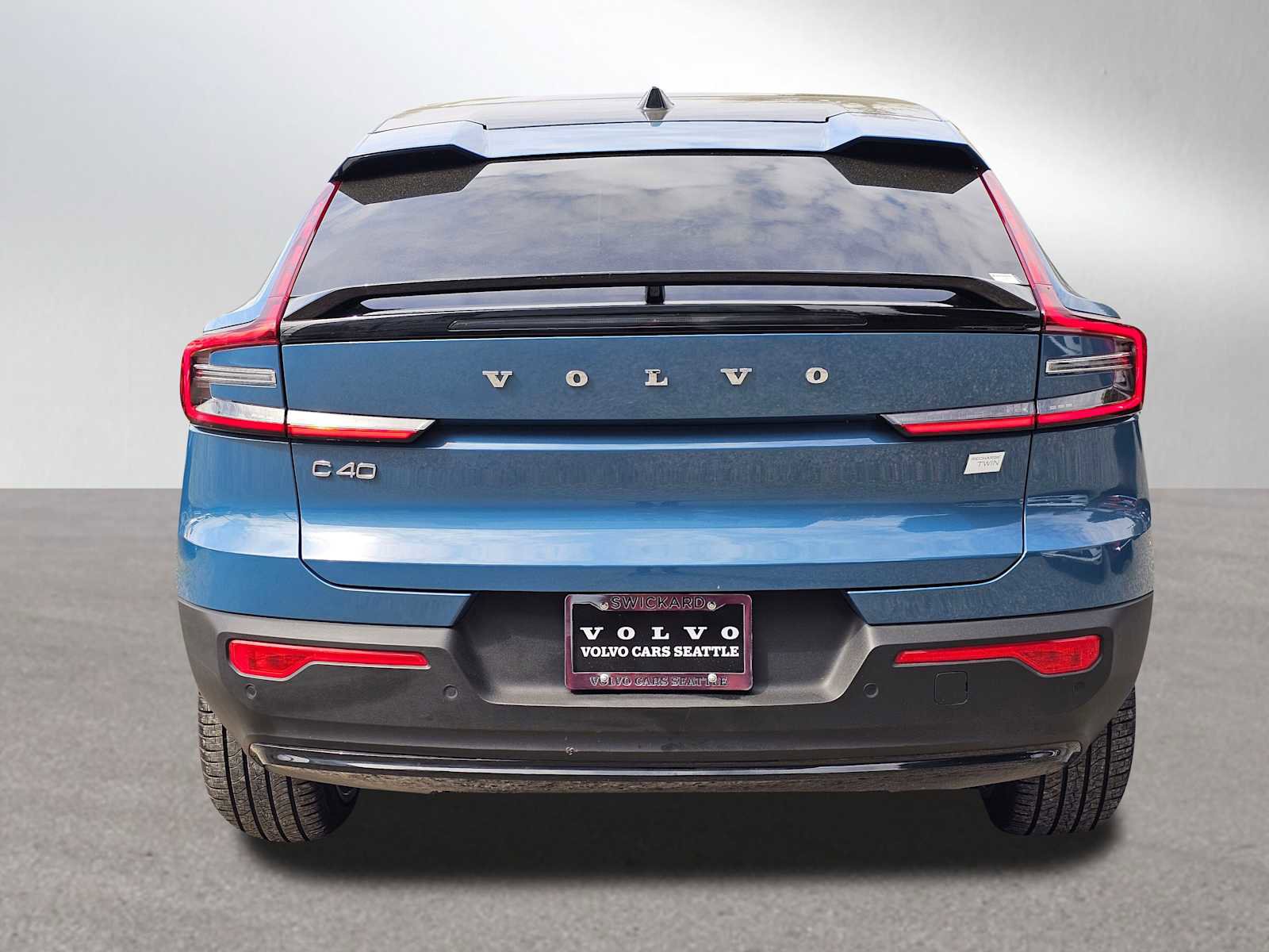 Certified 2023 Volvo C40 P8 Recharge Ultimate w/ Protection Package Premier image 4