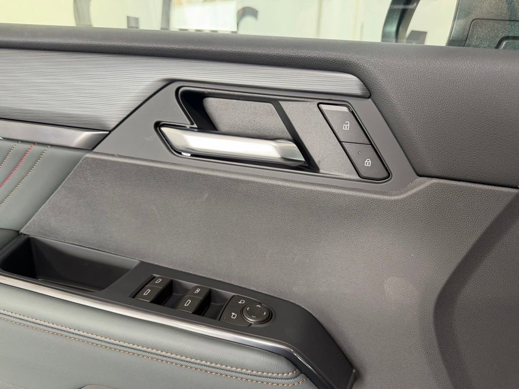 New 2026 GMC Acadia AT4 AWD/4WD image 12