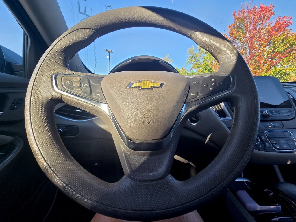 Used 2025 Chevrolet Malibu LT FWD image 21