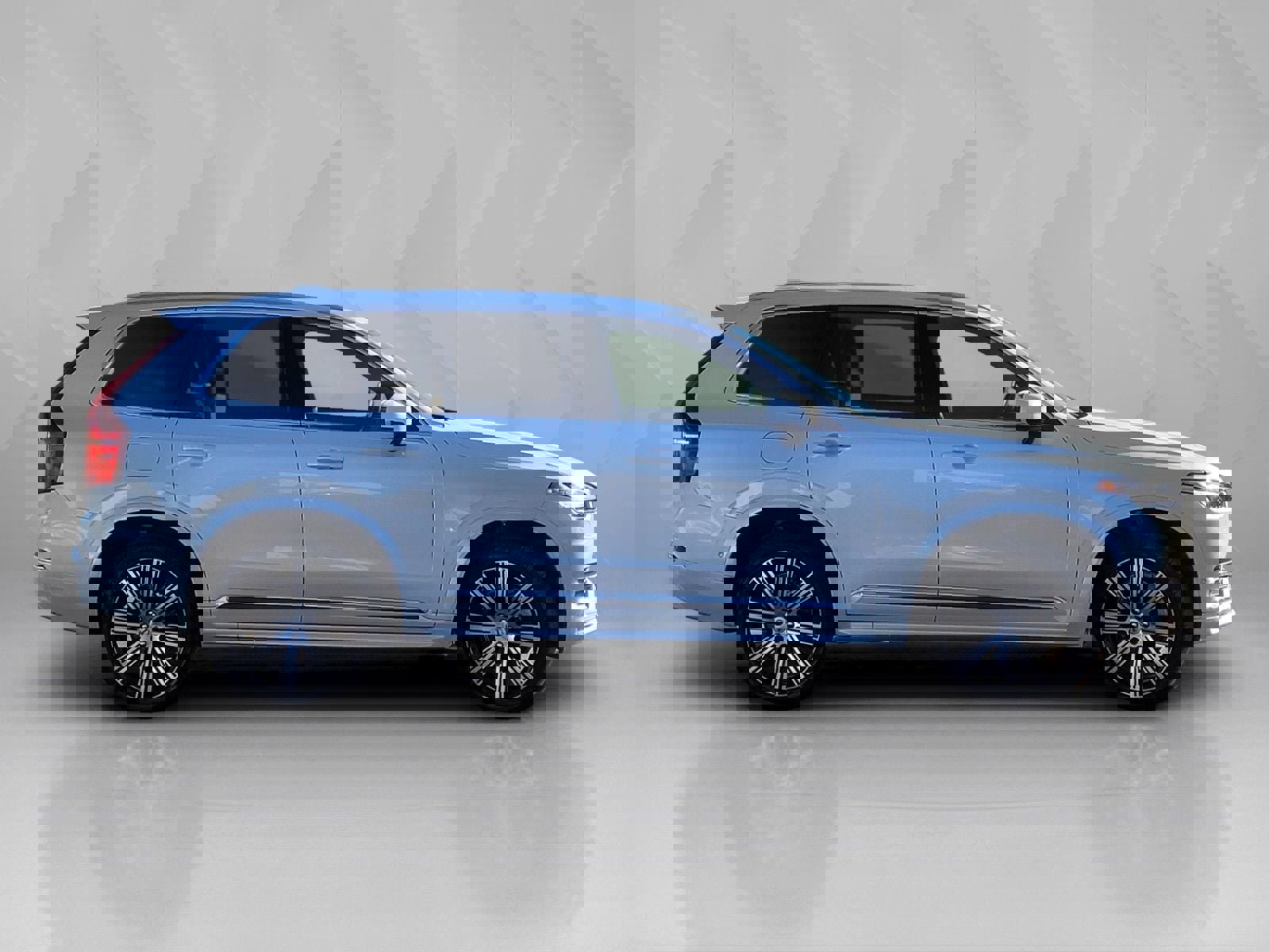 Certified 2023 Volvo XC90 B6 Ultimate w/ Lounge Package image 7