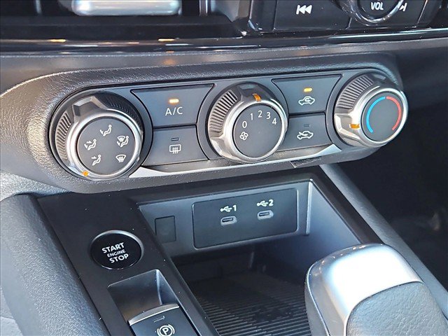 Certified 2025 Nissan Kicks SV FWD image 16