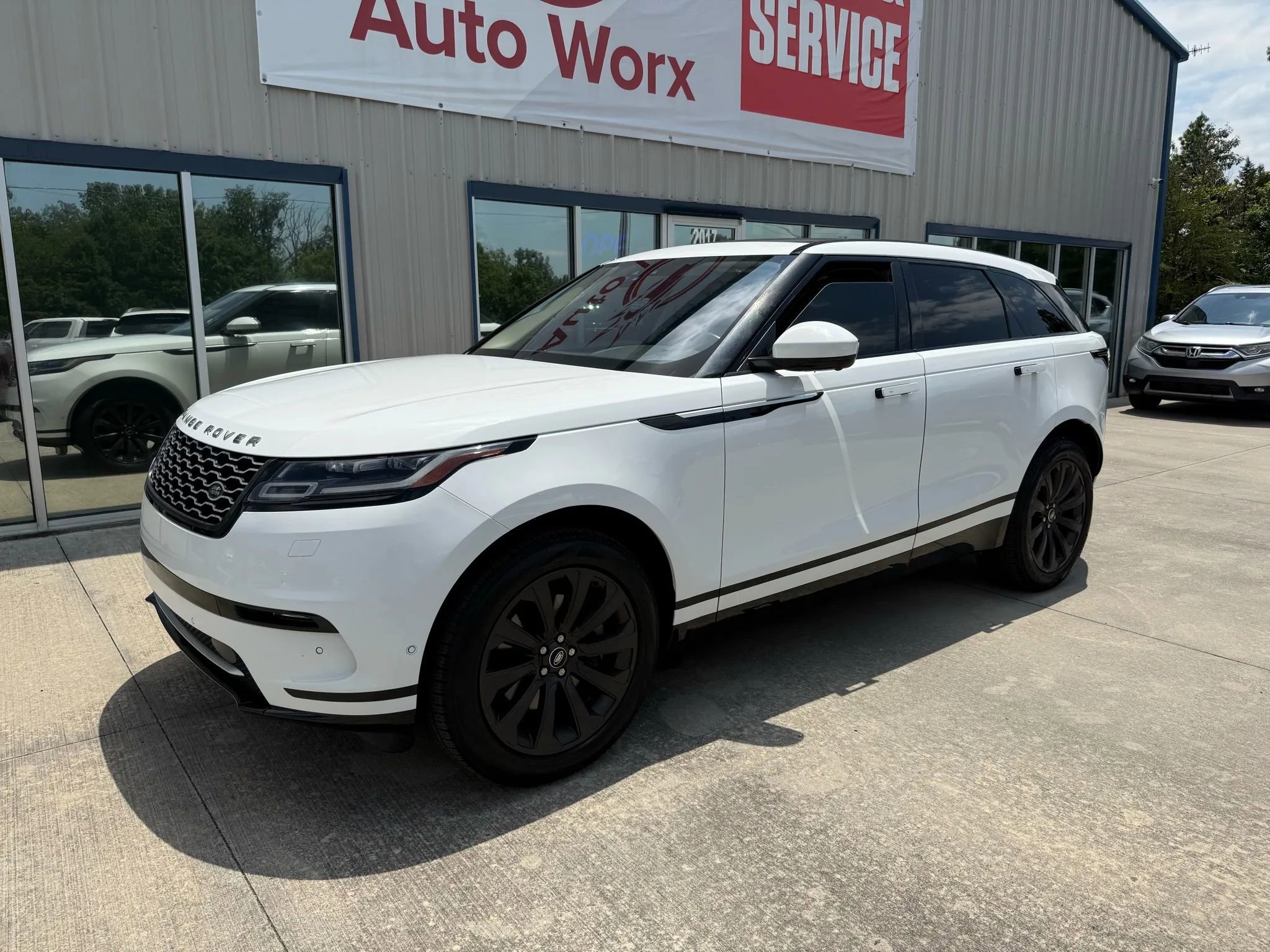 Used 2020 Land Rover Range Rover Velar S image 8