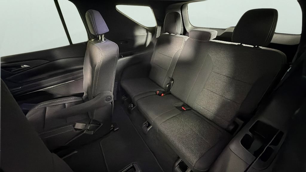 Certified 2026 Chevrolet Traverse LT FWD image 29