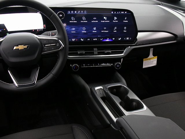 New 2026 Chevrolet Equinox EV LT w/ Comfort Package image 16