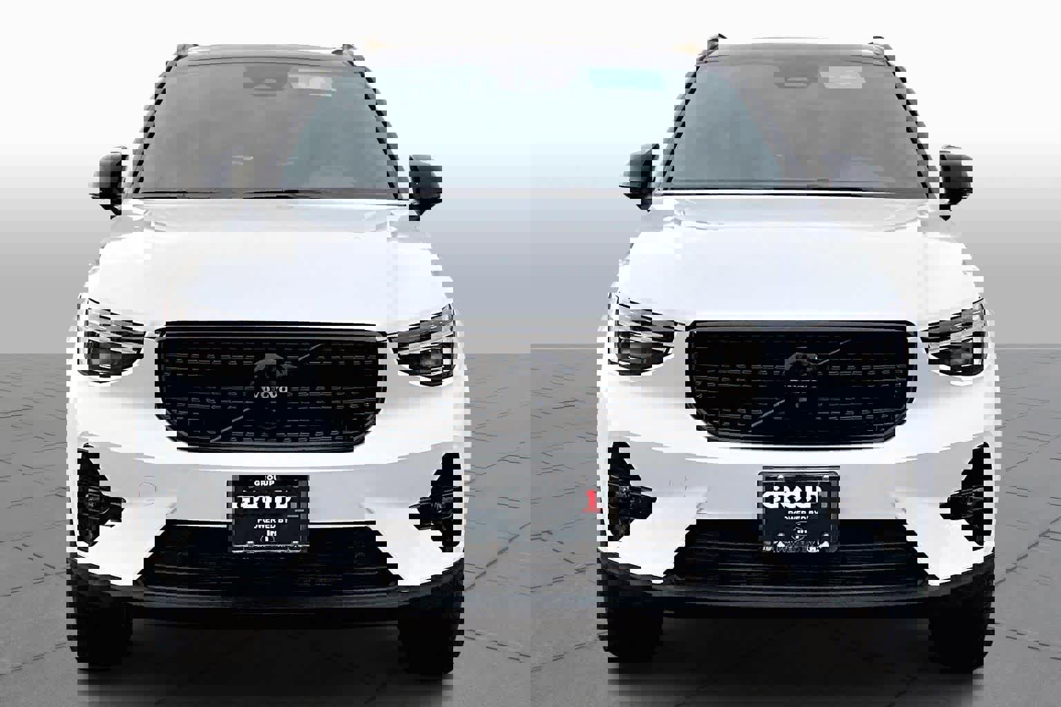 New 2026 Volvo XC40 B5 Ultra w/ Protection Package Premier image 2