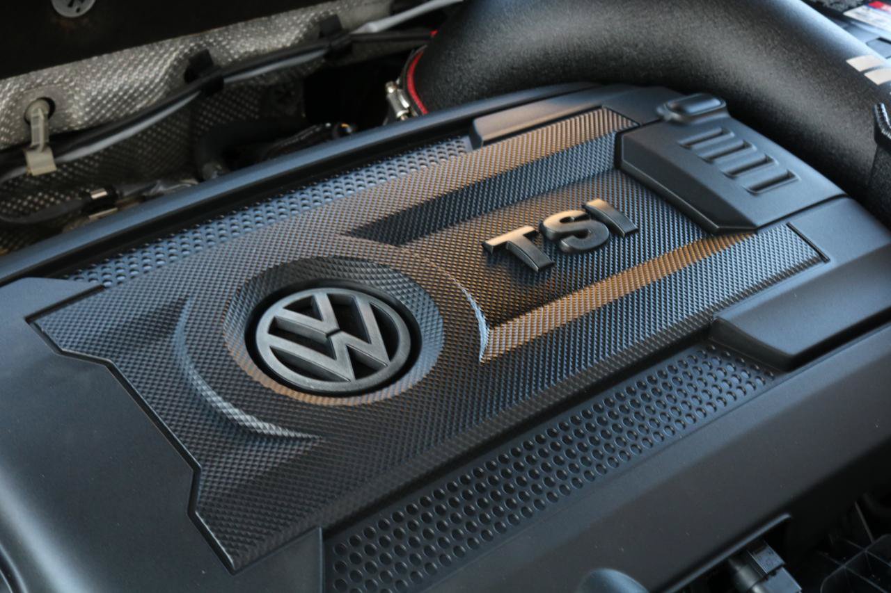 Used 2015 Volkswagen GTI SE w/ Lighting Package (SEL) FWD image 53