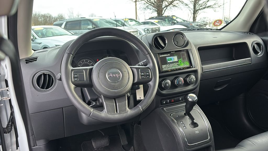 Used 2017 Jeep Patriot High Altitude image 13