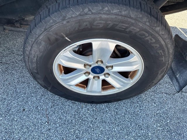 Used 2015 Ford F150 XLT w/ Equipment Group 301A Mid RWD image 8