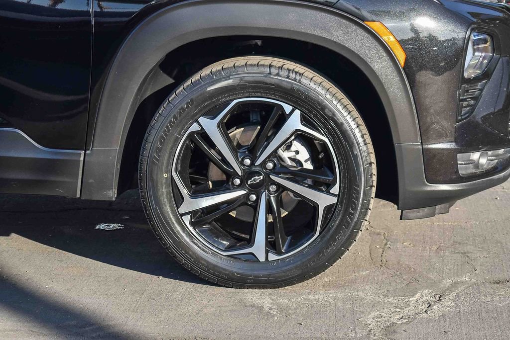 Used 2023 Chevrolet TrailBlazer RS w/ Sun and Liftgate Package image 10