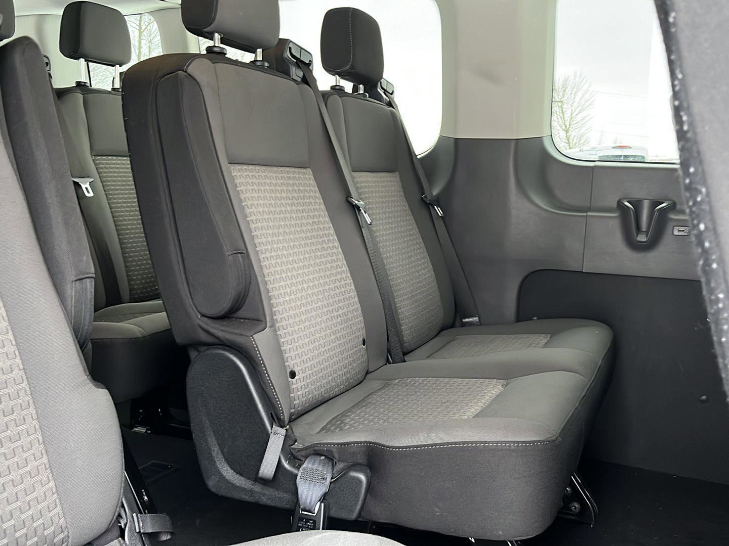 Used 2023 Ford Transit 350 XLT image 17