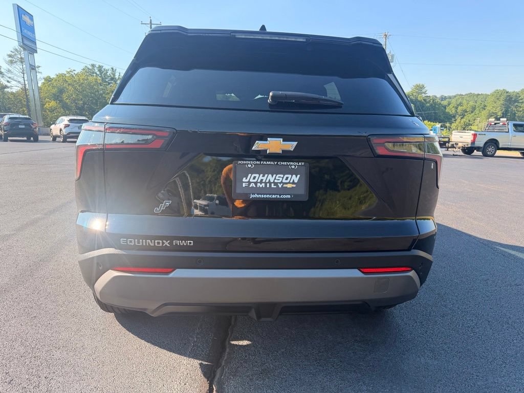 New 2027 Chevrolet Equinox LT AWD/4WD image 7