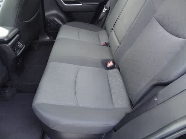 Used 2024 Toyota RAV4 XLE AWD/4WD image 8