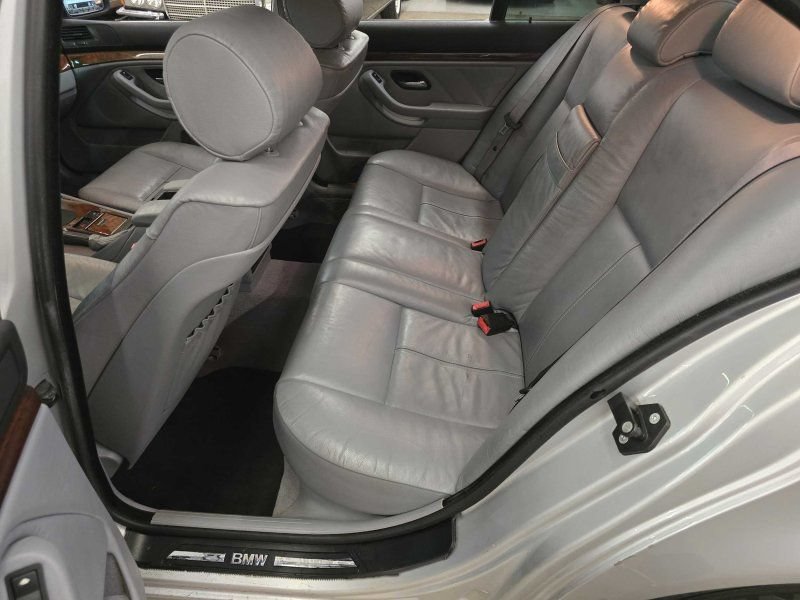 Used 2001 BMW 530i Sedan RWD image 8
