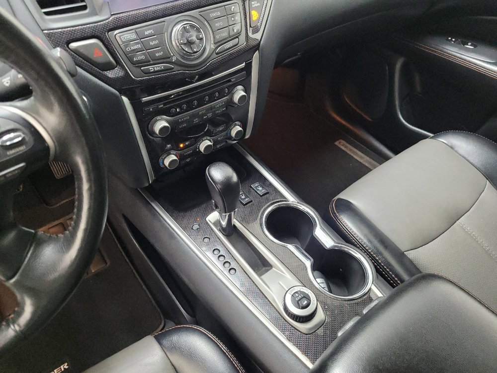 Used 2020 Nissan Pathfinder SL AWD/4WD image 26