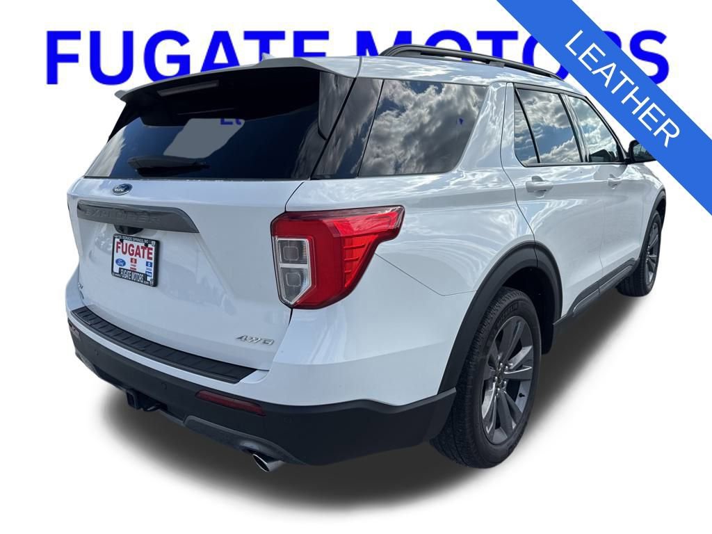 Used 2023 Ford Explorer XLT w/ Equipment Group 202A image 5